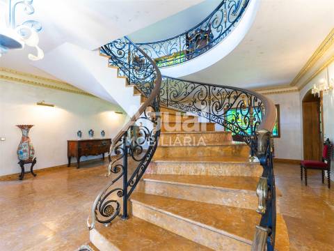 Moradia T5 Venda em Moreira de Cónegos,Guimarães