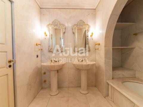 Moradia T5 Venda em Moreira de Cónegos,Guimarães