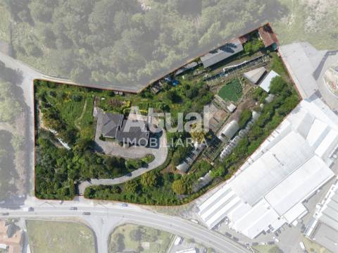 Moradia T5 Venda em Moreira de Cónegos,Guimarães