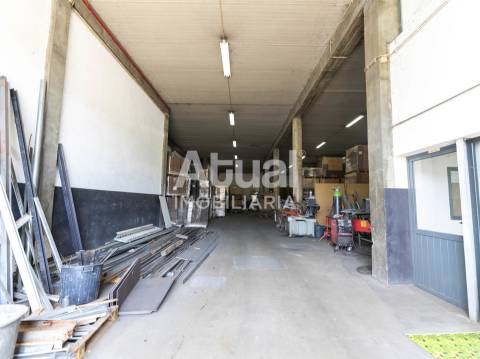 Armazém  Venda em Tagilde e Vizela (São Paio),Vizela