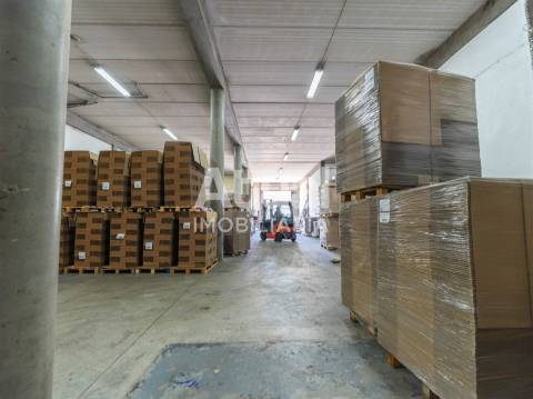 Armazém  Venda em Tagilde e Vizela (São Paio),Vizela