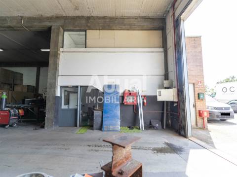 Armazém  Venda em Tagilde e Vizela (São Paio),Vizela