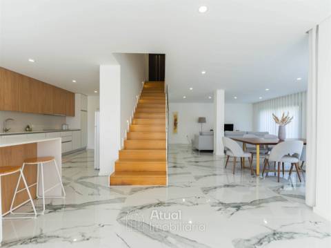 Moradia em Banda T3 Venda em Tagilde e Vizela (São Paio),Vizela