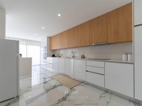 Moradia em Banda T3 Venda em Tagilde e Vizela (São Paio),Vizela