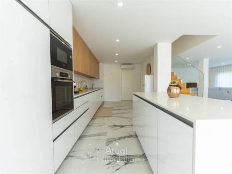 Moradia em Banda T3 Venda em Tagilde e Vizela (São Paio),Vizela