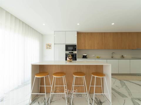 Moradia em Banda T3 Venda em Tagilde e Vizela (São Paio),Vizela