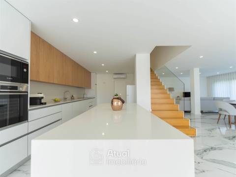 Moradia em Banda T3 Venda em Tagilde e Vizela (São Paio),Vizela