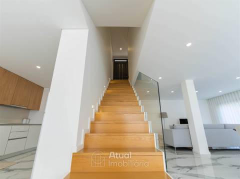 Moradia em Banda T3 Venda em Tagilde e Vizela (São Paio),Vizela