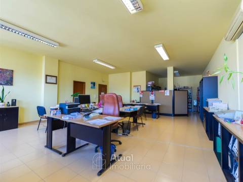 Loja  Venda em Campo (São Martinho), São Salvador do Campo e Negrelos (São Mamede),Santo Tirso