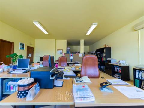 Loja  Venda em Campo (São Martinho), São Salvador do Campo e Negrelos (São Mamede),Santo Tirso