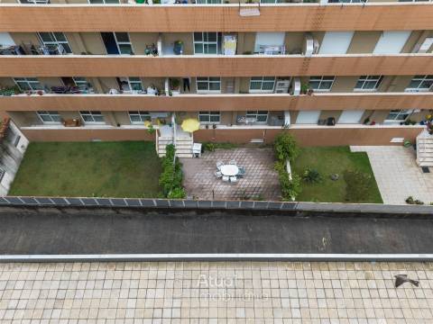 Apartamento T2 Venda em Caldas de Vizela (São Miguel e São João),Vizela