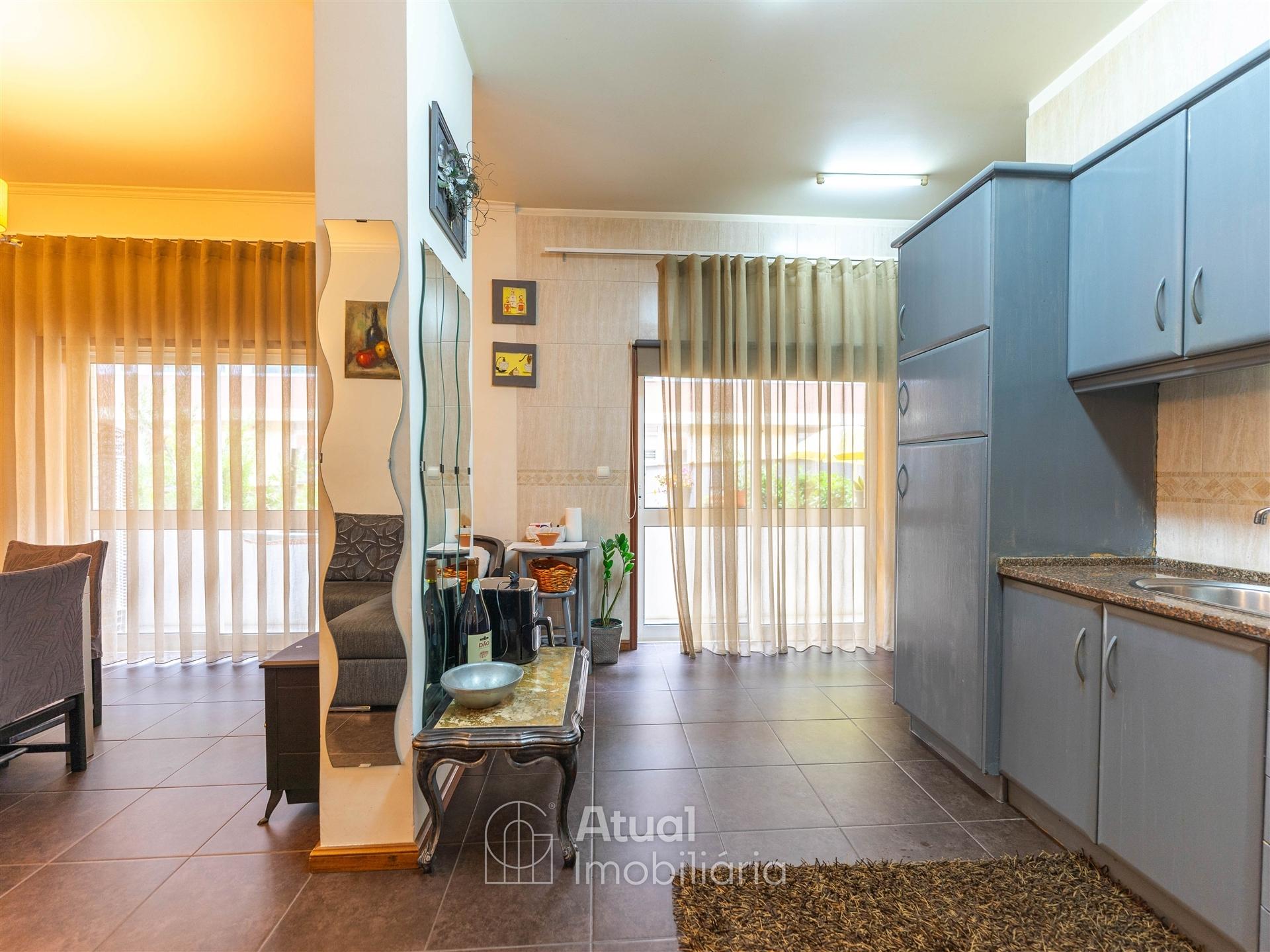 Apartamento T2 Venda em Caldas de Vizela (São Miguel e São João),Vizela