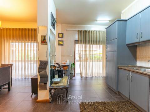Apartamento T2 Venda em Caldas de Vizela (São Miguel e São João),Vizela