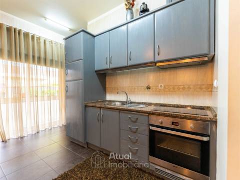 Apartamento T2 Venda em Caldas de Vizela (São Miguel e São João),Vizela