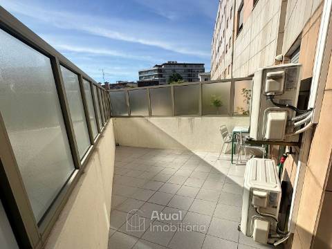 Apartamento T2 Venda em Caldas de Vizela (São Miguel e São João),Vizela