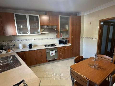 Apartamento T2 Venda em Caldas de Vizela (São Miguel e São João),Vizela