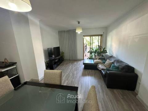 Apartamento T2 Venda em Caldas de Vizela (São Miguel e São João),Vizela