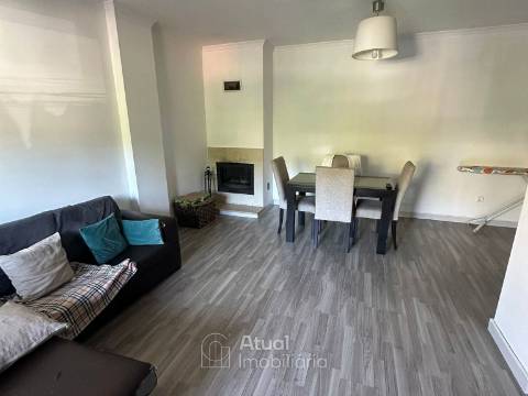 Apartamento T2 Venda em Caldas de Vizela (São Miguel e São João),Vizela