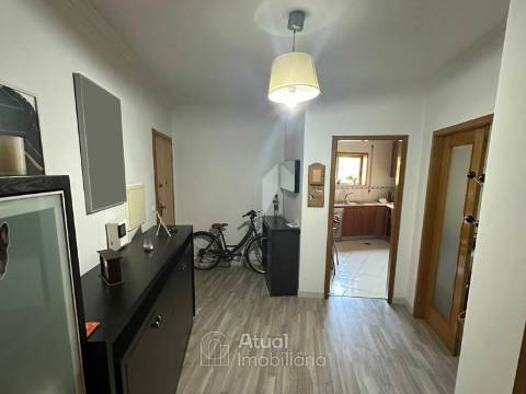 Apartamento T2 Venda em Caldas de Vizela (São Miguel e São João),Vizela