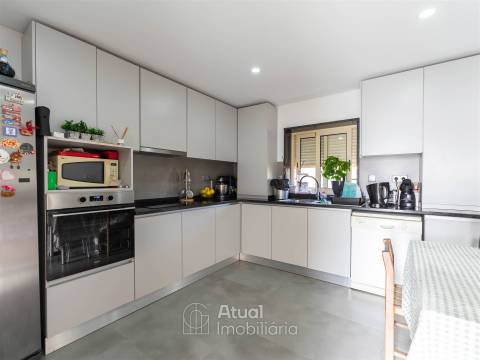 Moradia Isolada T6 Venda em Regilde,Felgueiras