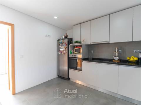 Moradia Isolada T6 Venda em Regilde,Felgueiras