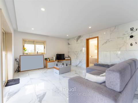 Moradia Isolada T6 Venda em Regilde,Felgueiras