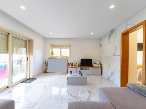 Moradia Isolada T6 Venda em Regilde,Felgueiras