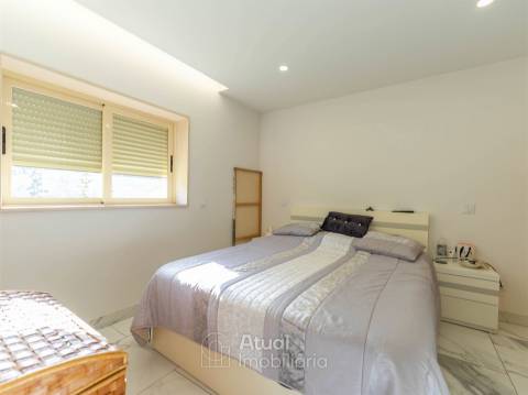 Moradia Isolada T6 Venda em Regilde,Felgueiras