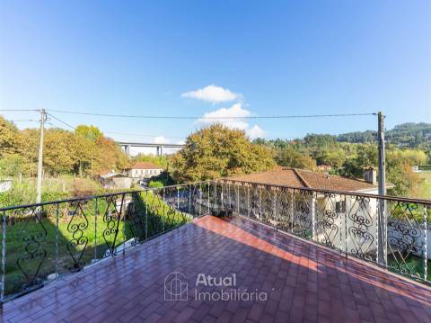 Moradia Isolada T6 Venda em Regilde,Felgueiras