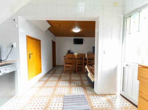 Moradia Isolada T6 Venda em Regilde,Felgueiras