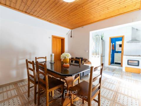 Moradia Isolada T6 Venda em Regilde,Felgueiras