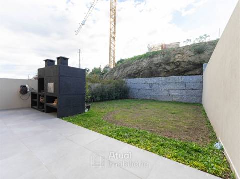 Moradia em Banda T3 Venda em Guardizela,Guimarães