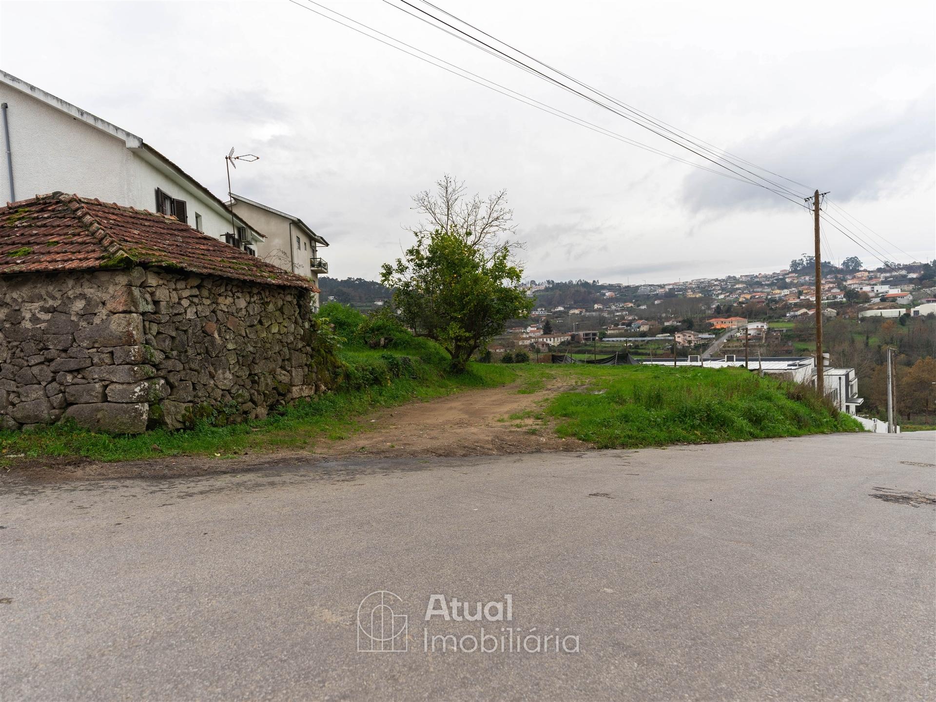 Terreno  Venda em Lustosa e Barrosas (Santo Estêvão),Lousada