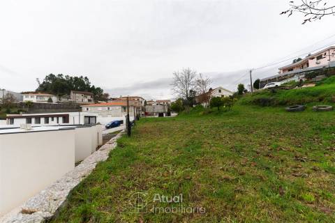 Terreno  Venda em Lustosa e Barrosas (Santo Estêvão),Lousada