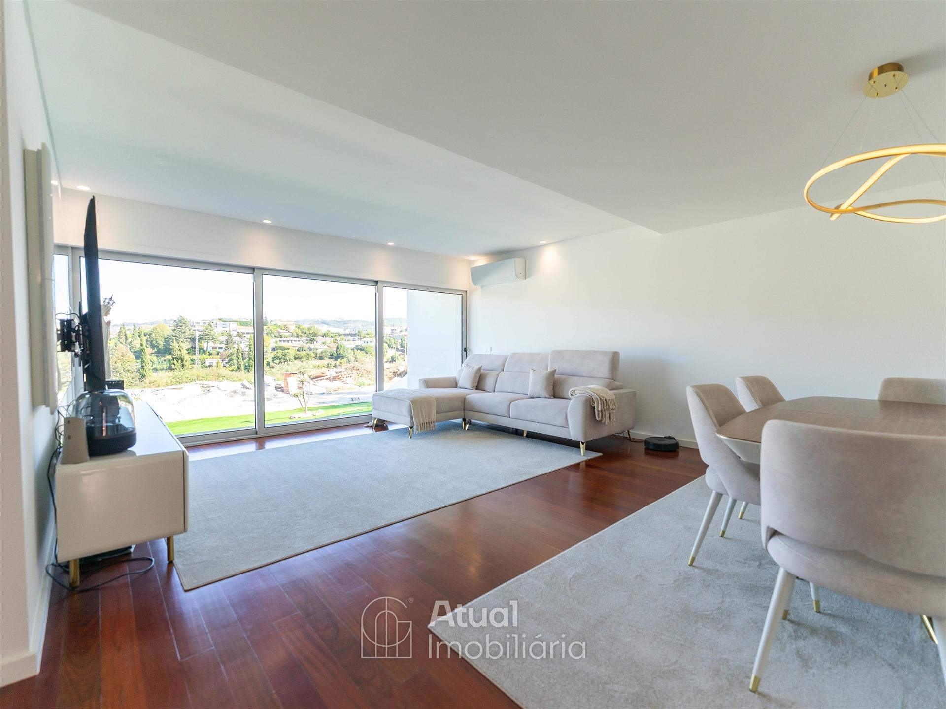 Moradia T3+1 Venda em Caldas de Vizela (São Miguel e São João),Vizela