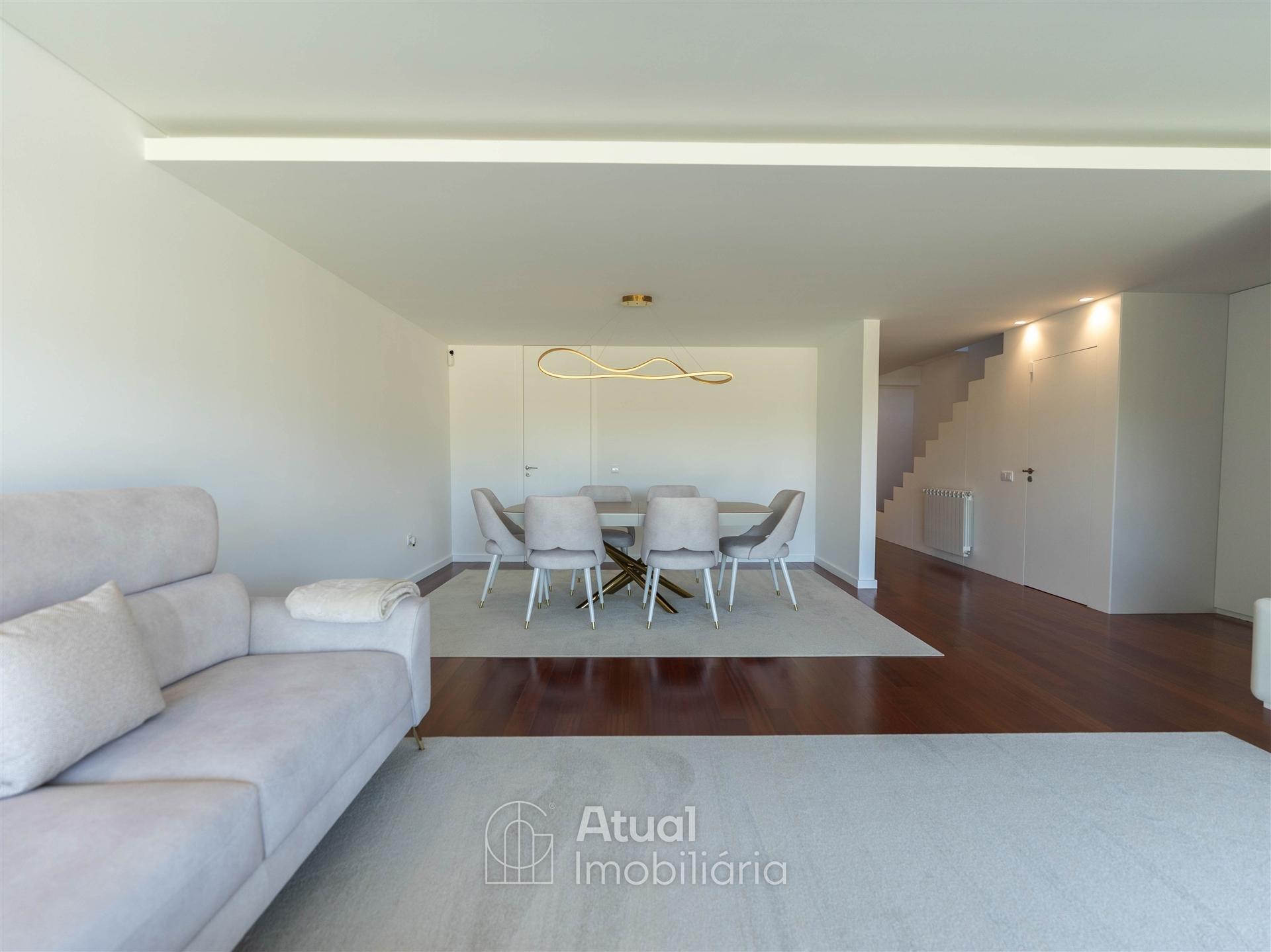 Moradia T3+1 Venda em Caldas de Vizela (São Miguel e São João),Vizela