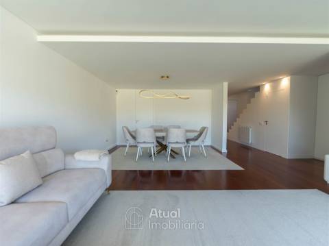 Moradia T3+1 Venda em Caldas de Vizela (São Miguel e São João),Vizela