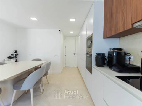 Moradia T3+1 Venda em Caldas de Vizela (São Miguel e São João),Vizela