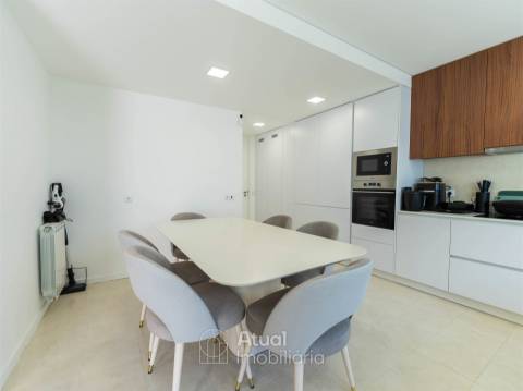 Moradia T3+1 Venda em Caldas de Vizela (São Miguel e São João),Vizela