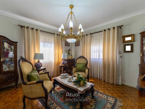 Andar Moradia T4 Arrendamento em Caldas de Vizela (São Miguel e São João),Vizela