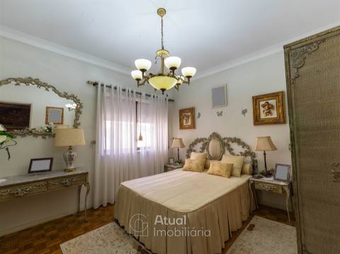 Andar Moradia T4 Arrendamento em Caldas de Vizela (São Miguel e São João),Vizela