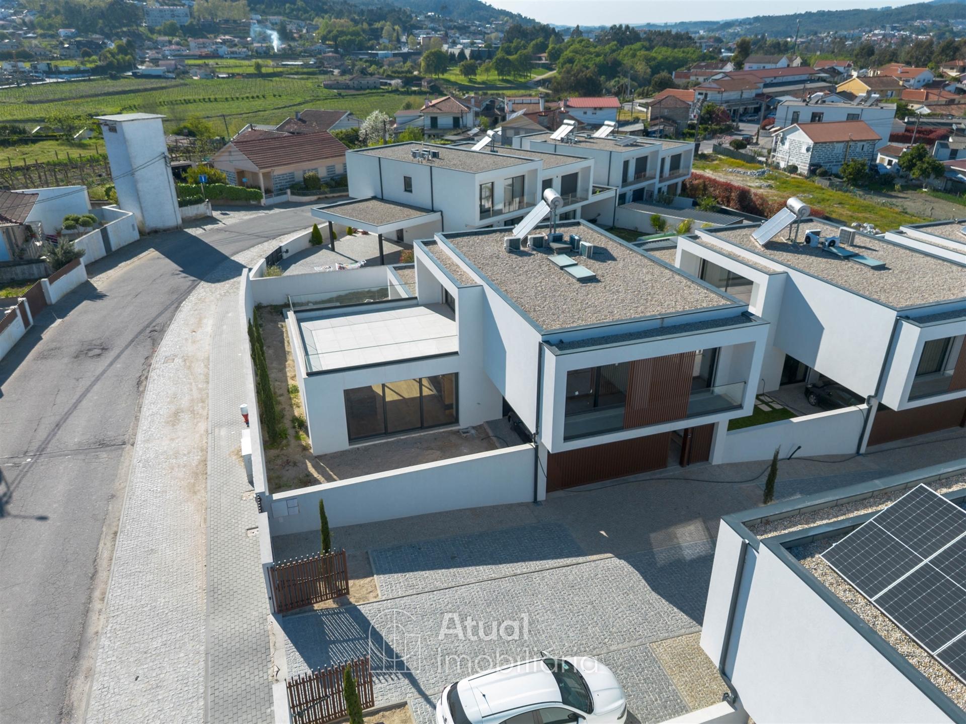 Moradia T3+1 Venda em Vizela (Santo Adrião),Vizela