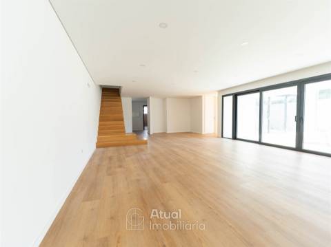 Moradia T3+1 Venda em Vizela (Santo Adrião),Vizela