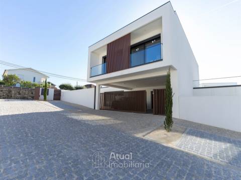 Moradia T3+1 Venda em Vizela (Santo Adrião),Vizela