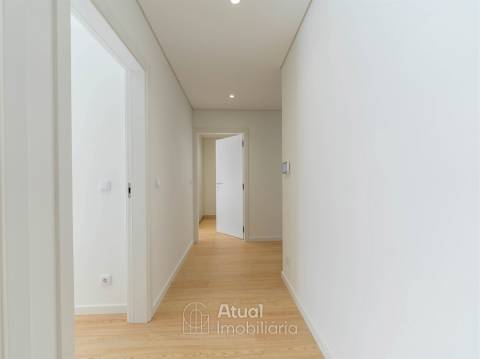 Moradia em Banda T3 Venda em Caldas de Vizela (São Miguel e São João),Vizela