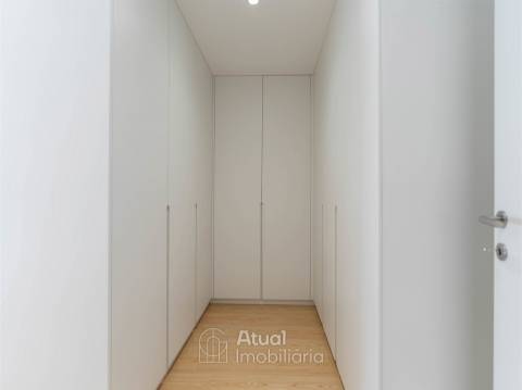 Moradia em Banda T3 Venda em Caldas de Vizela (São Miguel e São João),Vizela