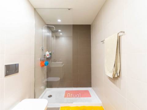 Apartamento T2 Venda em Caldas de Vizela (São Miguel e São João),Vizela