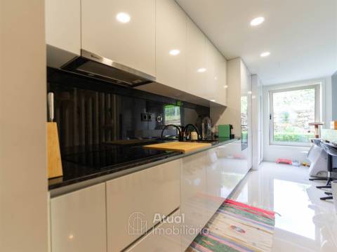 Apartamento T2 Venda em Caldas de Vizela (São Miguel e São João),Vizela