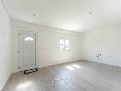 Andar Moradia T1 Venda em Caldas de Vizela (São Miguel e São João),Vizela