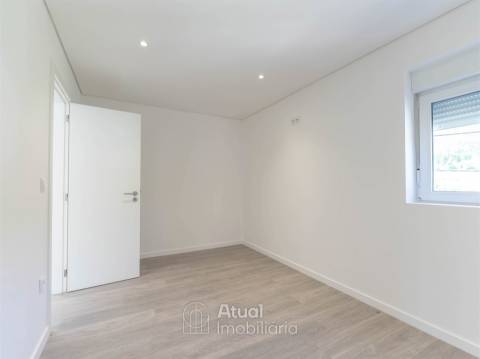 Andar Moradia T2 Venda em Caldas de Vizela (São Miguel e São João),Vizela